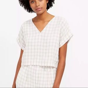 Lou & Grey Gingham Linen V-Neck Cropped Top ✨